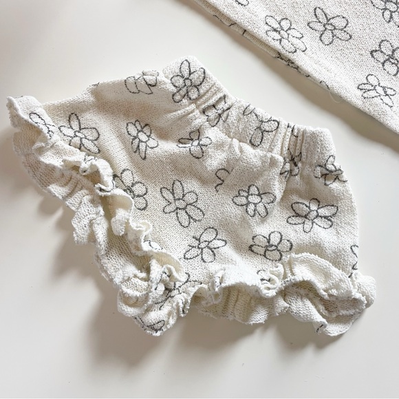 Zara 2 Piece Daisy Summer Knit Set | 3/4 - Picture 6 of 7